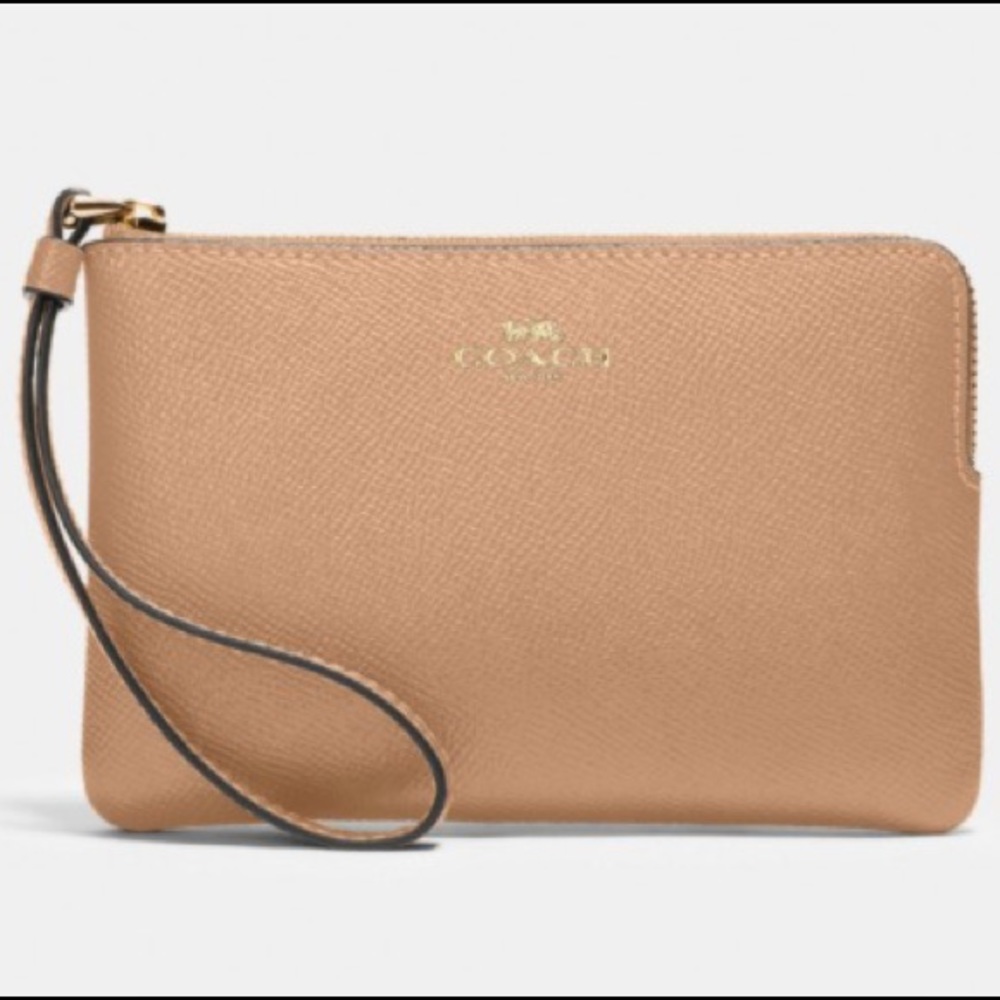 NWT Coach wristlet!